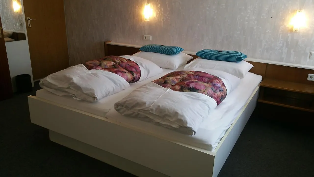 Hotel Helga Innsbruck 3*,  Austria