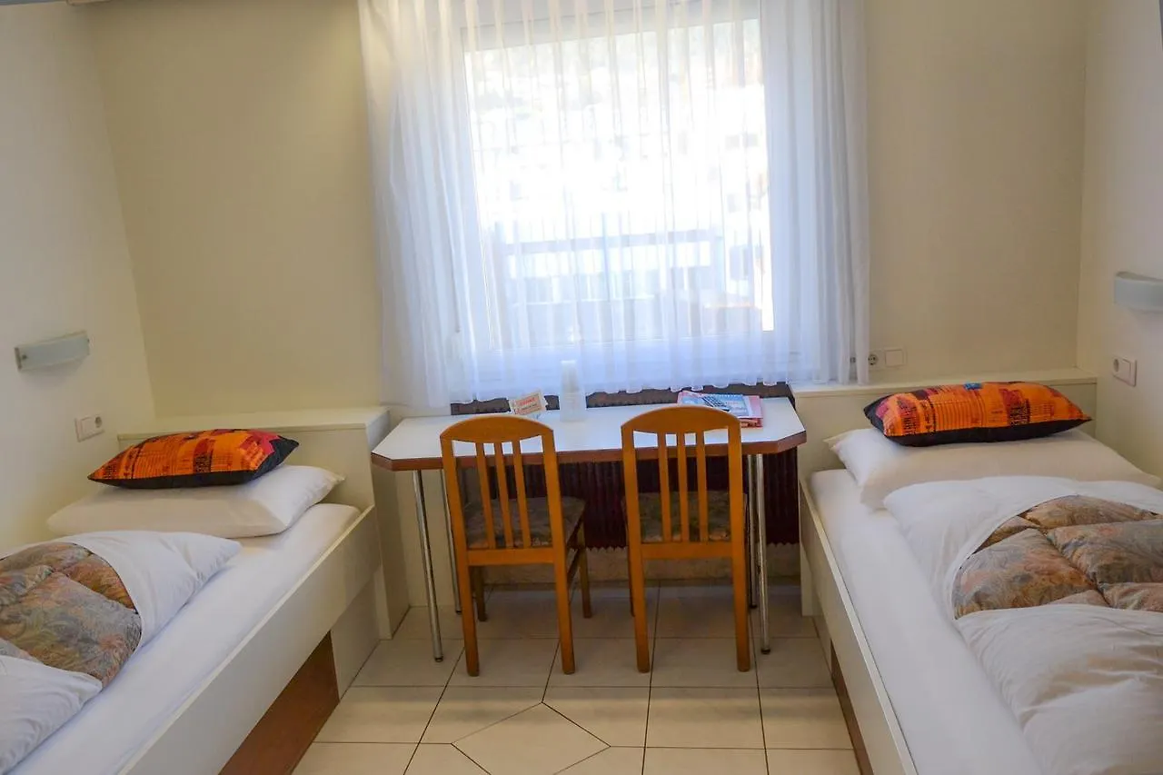 Hotel Helga Innsbruck